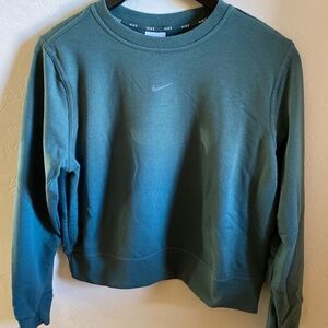 Women's Nike One Dri-FIT Crewneck Sweatshirt  Size small NWT Green